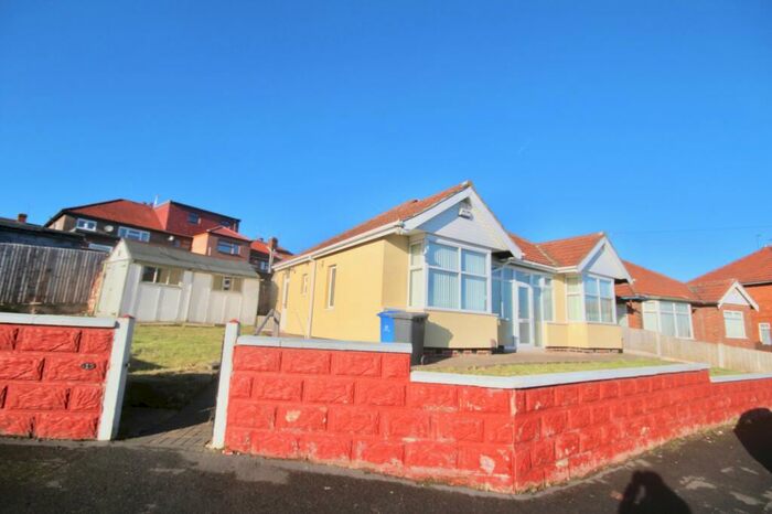 3 Bedroom Bungalow To Rent In Pear Tree Crescent, Derby, Derbyshire, DE23