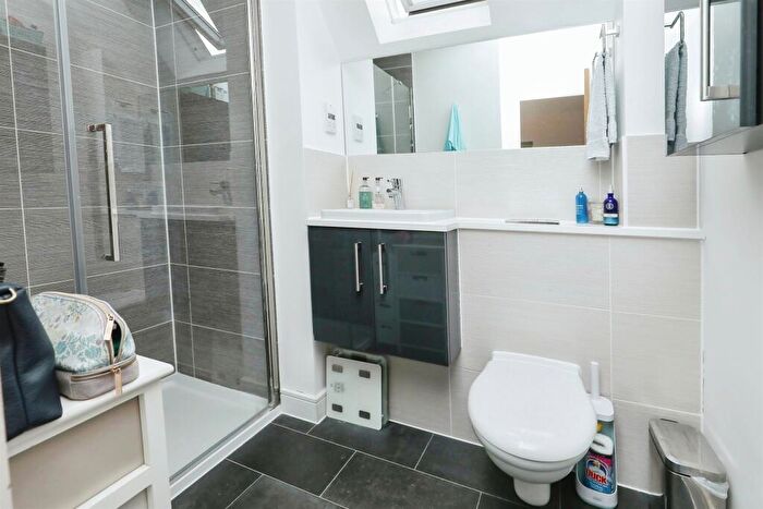 3 Bedroom Detached House For Sale In Blaxter Way, Norwich, NR7