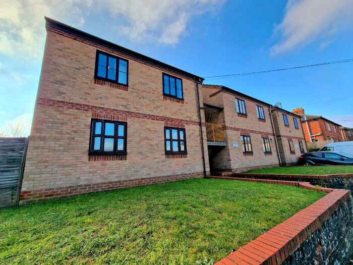 Studio To Rent In Harefield Road, Swaythling, SO17