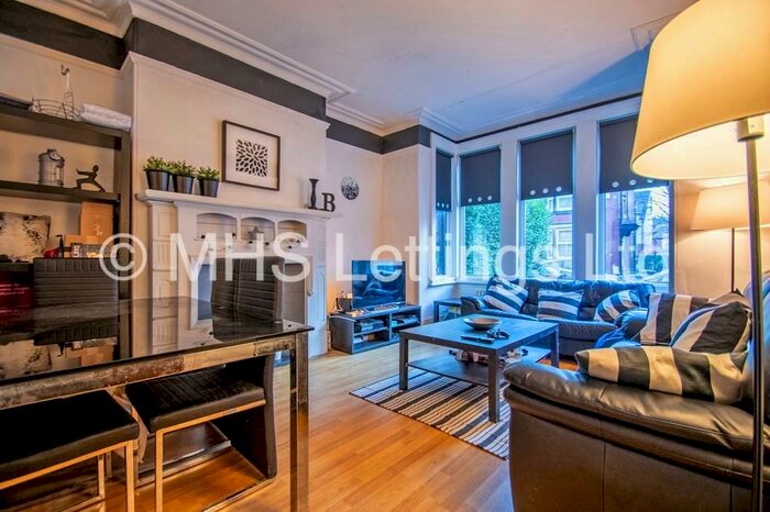 6 Bedroom Terraced House To Rent In Estcourt Avenue, Leeds, LS6