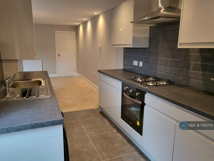 1 Bedroom Flat To Rent In Whitehill Lane, Brinsworth, Rotherham, S60