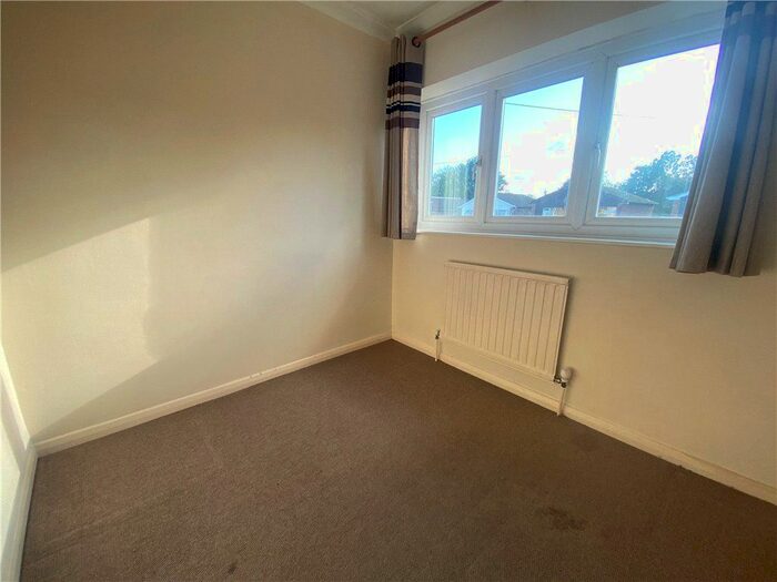 5 Bedroom Detached House For Sale In Faraday Road, Farnborough