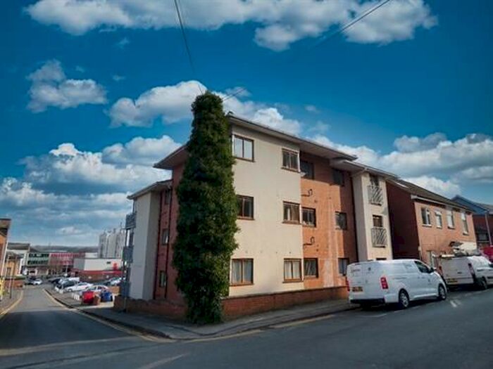 2 Bedroom Flat To Rent In Marshall House, Hide Street, Stoke-On-Trent, ST4