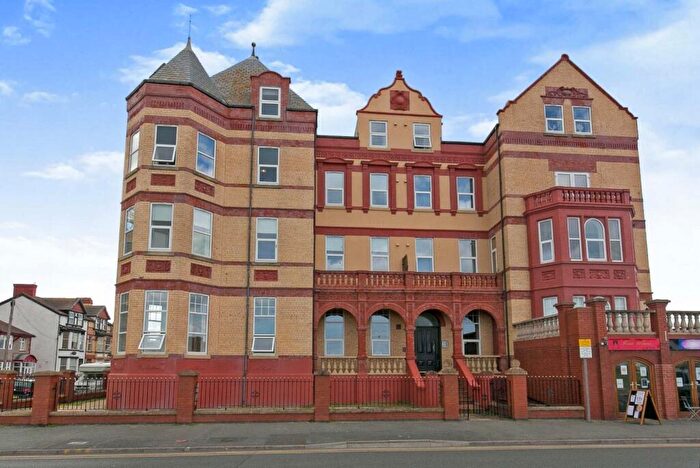2 Bedroom Apartment For Sale In West Parade, Rhyl, Denbighshire, LL18