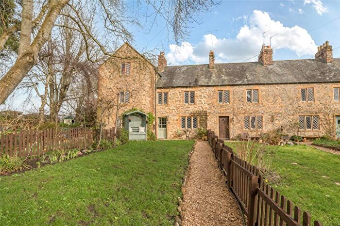 3 Bedroom Terraced House For Sale In Barwick, Yeovil, Somerset, BA22