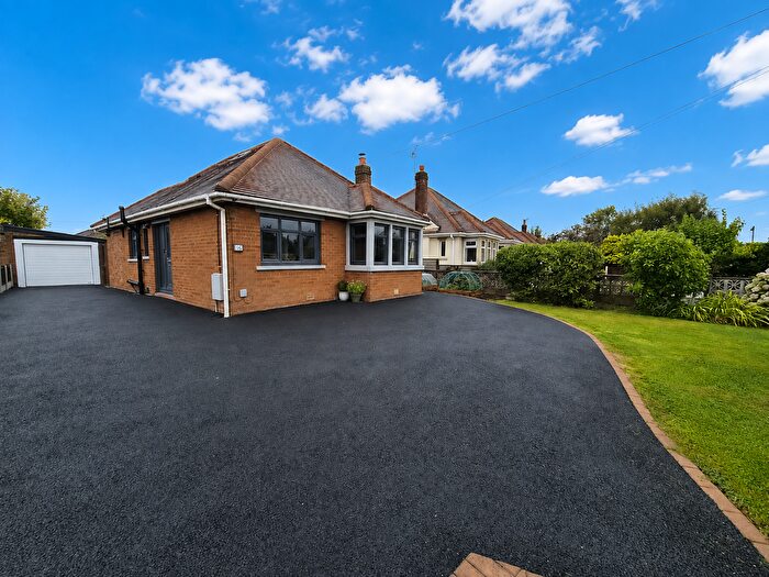 2 Bedroom Bungalow For Sale In Breck Road, Poulton-Le-Fylde, FY6