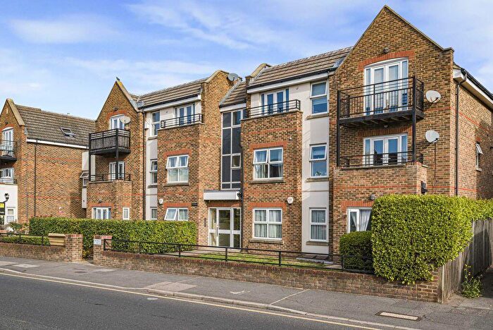 2 Bedroom Flat For Sale In Main Road, Sidcup, DA14