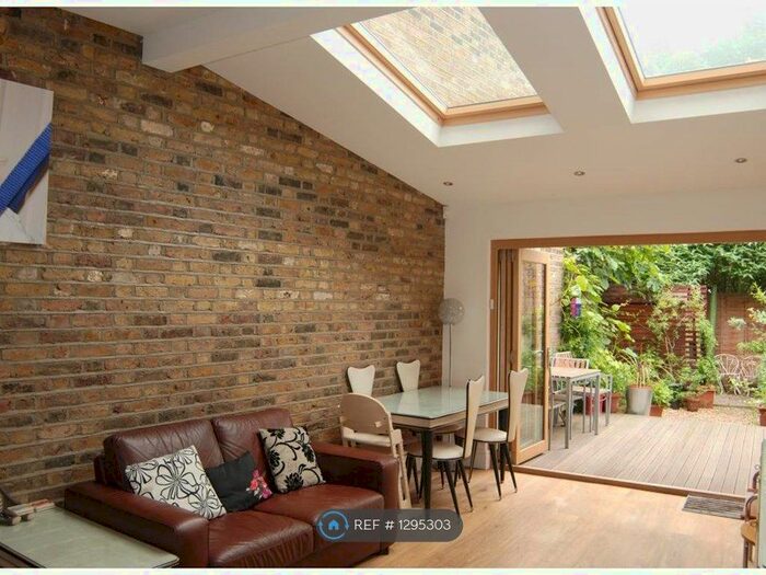 1 Bedroom Flat To Rent In Martineau Road, Highbury, London, N5