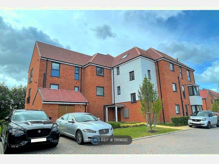 2 Bedroom Flat To Rent In Nova Avenue, Faversham, ME13