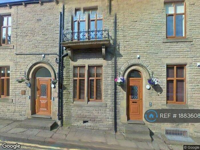 1 Bedroom Flat To Rent In Chew Valley Rd, Saddleworth, OL3