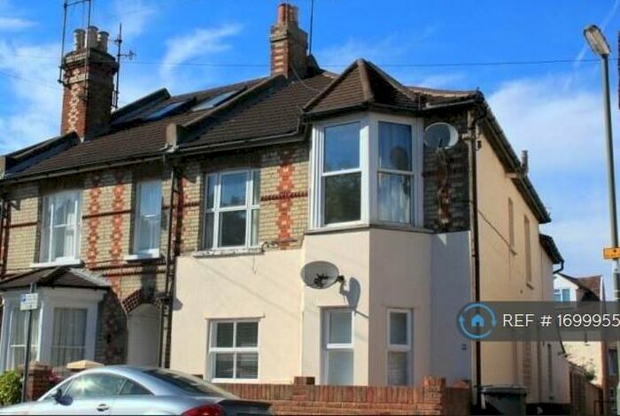 2 Bedroom Maisonette To Rent In Church Road, Guildford, GU1