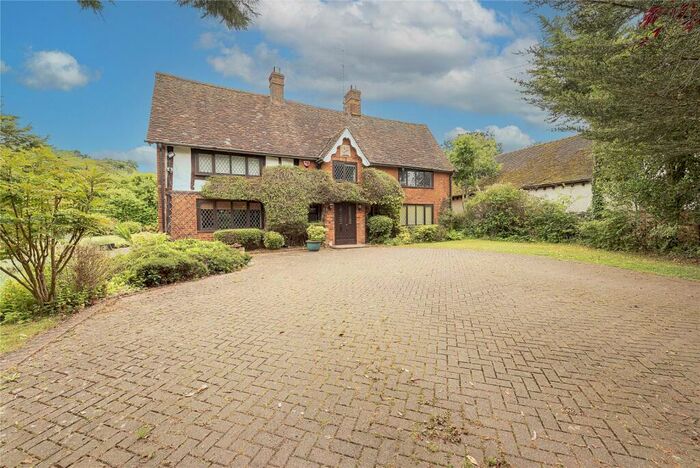 4 Bedroom Detached House For Sale In East Street, Lilley, LU2