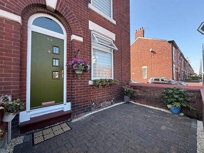 3 Bedroom End Of Terrace House For Sale In Droylsden Road, Audenshaw, M34