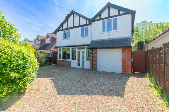 5 Bedroom Detached House To Rent In Kenilworth Road, Fleet, GU51