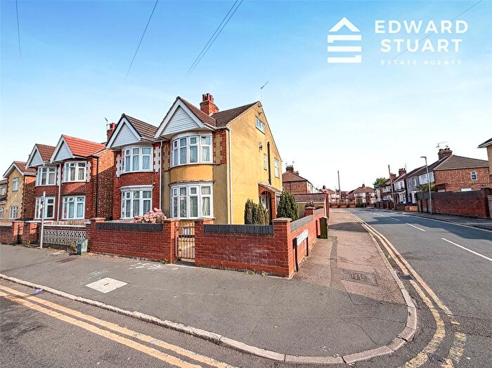 3 Bedroom Semi Detached House For Sale In Cambridge Avenue, Peterborough, Cambridgeshire, PE1