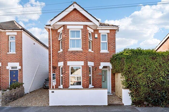 3 Bedroom Detached House For Sale In Recreation Road, Poole, BH12