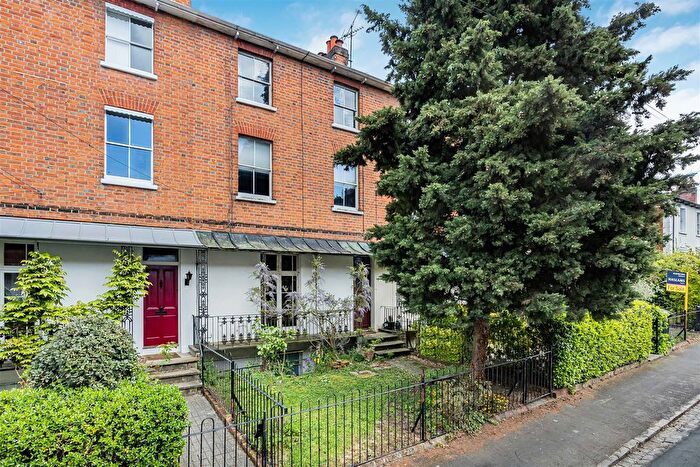 4 Bedroom Town House For Sale In Jesse Terrace, Reading, RG1