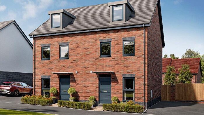 3 Bedroom Semi-detached House For Sale In Staverton Road, Daventry, NN11