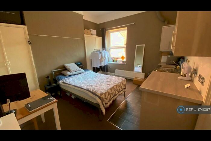 Studio To Rent In Iffley Road, Oxford, OX4