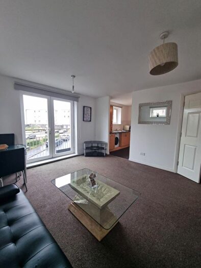 2 Bedroom Flat To Rent In Redshank Avenue, Renfrew, PA4