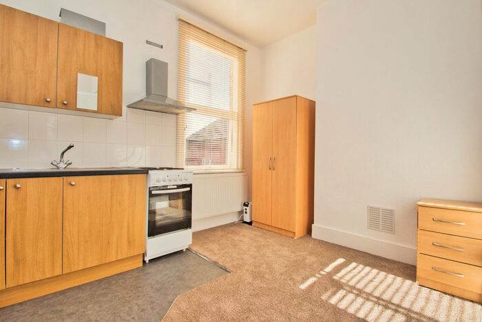 Studio To Rent In Richborough Road, Cricklewood, NW2