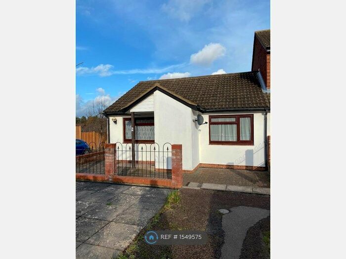 2 Bedroom Semi-Detached House To Rent In Kercroft, Two Mile Ash, Milton Keynes, MK8