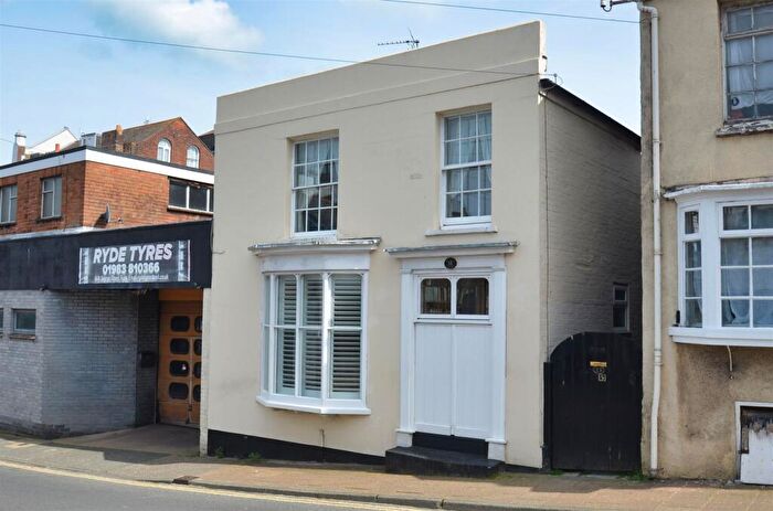 2 Bedroom Semi-Detached House For Sale In Central Ryde, PO33