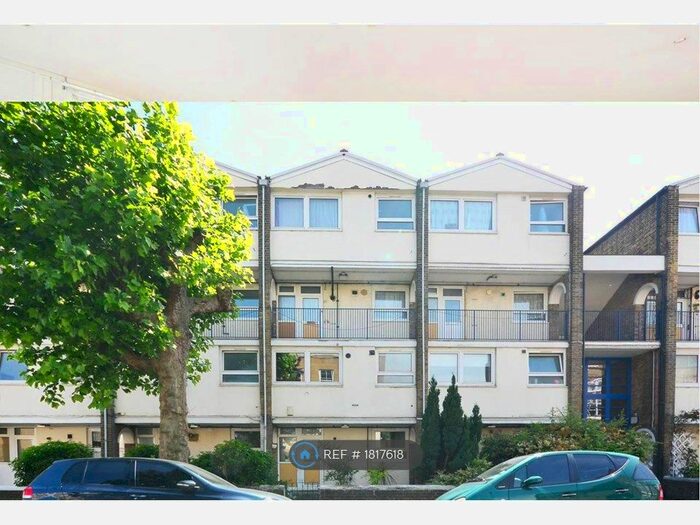 3 Bedroom Maisonette To Rent In Dalston, London, N1