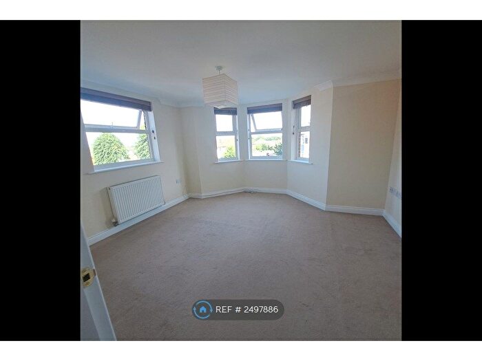 2 Bedroom Flat To Rent In Lauren Court, Southbourne, BH6