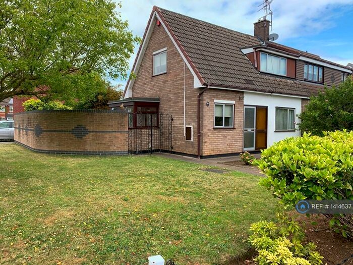 3 Bedroom Semi-Detached House To Rent In Ravenfield Road, Armthorpe, Doncaster, DN3