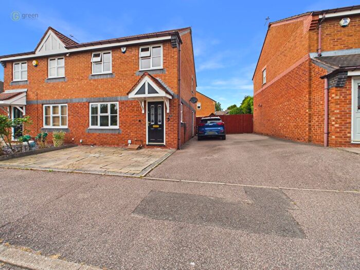 3 Bedroom Semi Detached House For Sale In Varley Road, Birmingham, B24