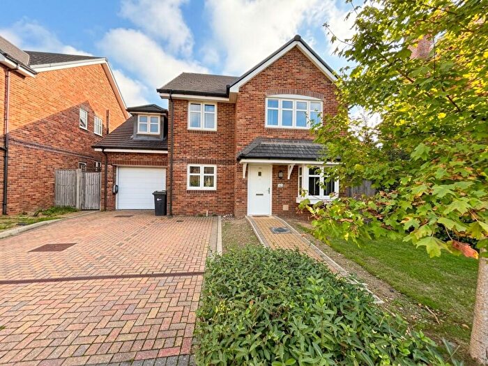 4 Bedroom Detached House For Sale In Westworth Way, Verwood, BH31