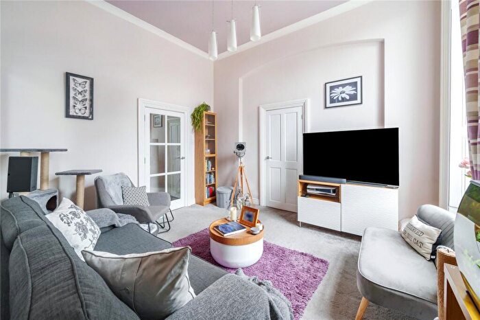 1 Bedroom Apartment To Rent In East Approach Drive, Cheltenham, Gloucestershire, GL52