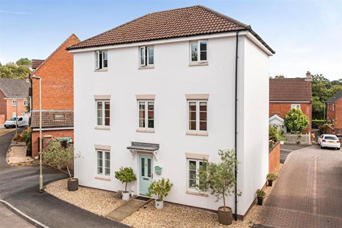 4 Bedroom Detached House For Sale In Alsa Brook Meadow, Tiverton, EX16