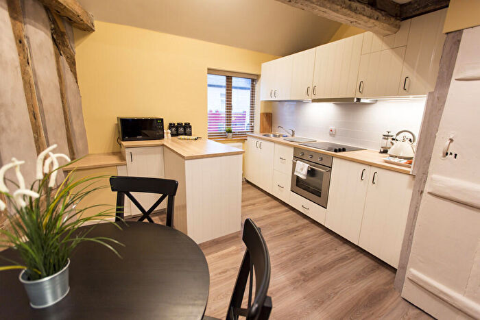 2 Bedroom Apartment To Rent In Apartment Harnall Court, CV1