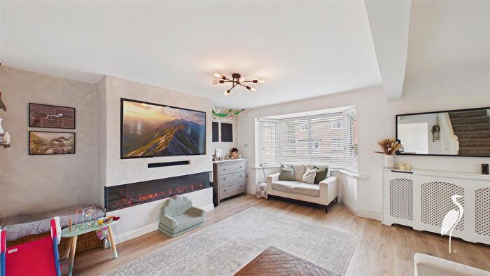 3 Bedroom Semi Detached House For Sale In Caspian Road, Hylton Castle, Sunderland, SR5