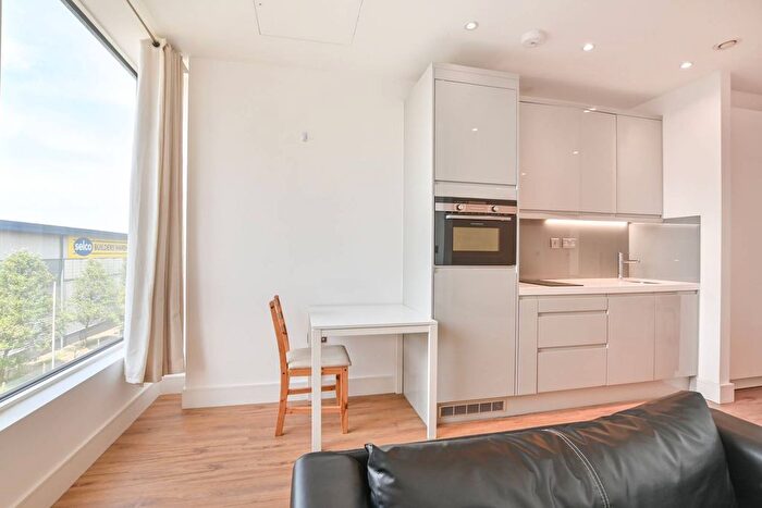 Studio To Rent In West Gate, Alperton, London, W5