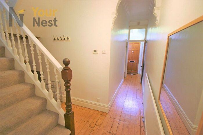 6 Bedroom Terraced House To Rent In Ash Grove, Hyde Park, LS6