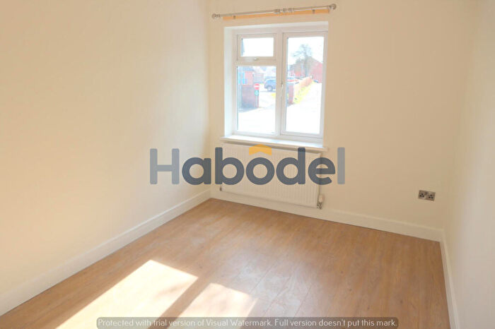 2 Bedroom Flat To Rent In Derby Road, Long Eaton, Nottingham, NG10