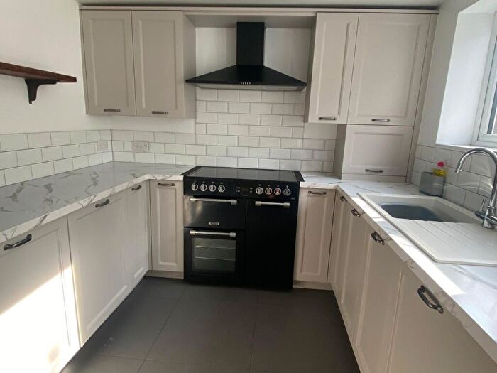 2 Bedroom End Of Terrace House To Rent In Station Road, Meopham, Gravesend, Kent, DA13