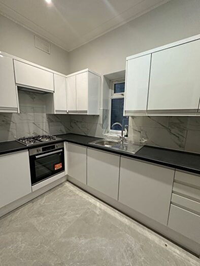2 Bedroom Flat To Rent In Loampit Hill, SE13