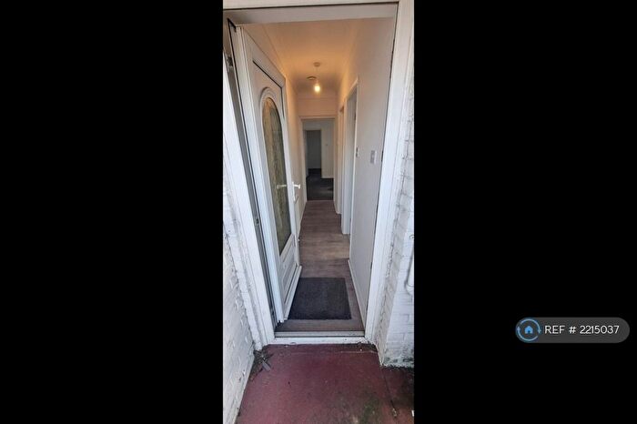 1 Bedroom Maisonette To Rent In Charles Street, Greenhithe, DA9