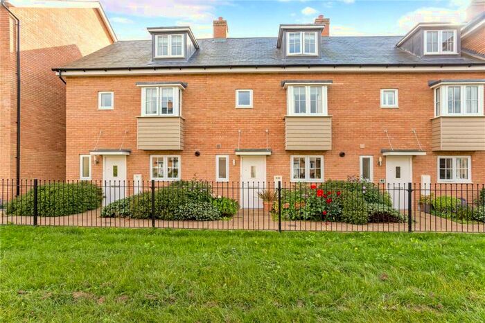 3 Bedroom Town House To Rent In Lawes Walk, Minchin Road, Romsey, Hampshire, SO51