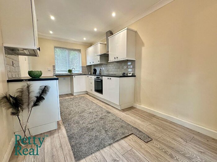 3 Bedroom Terraced House For Sale In Birtwistle Avenue, Colne, BB8