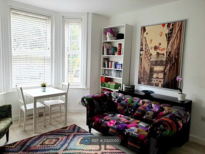 1 Bedroom Flat To Rent In Fairfield, Christchurch, BH23