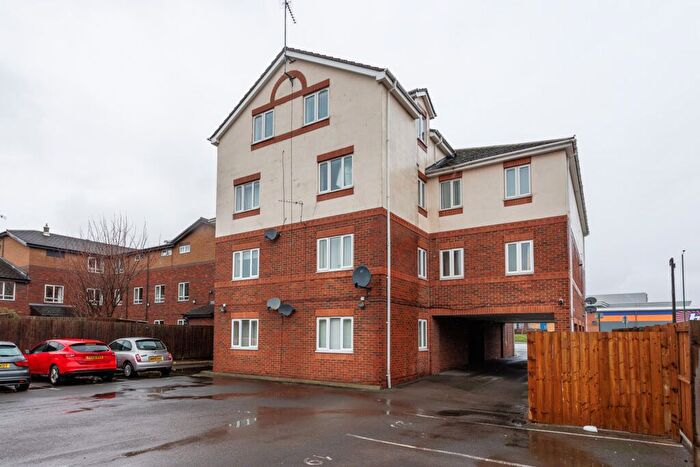 2 Bedroom Flat For Sale In Ironstone Court, Middlesbrough, TS6
