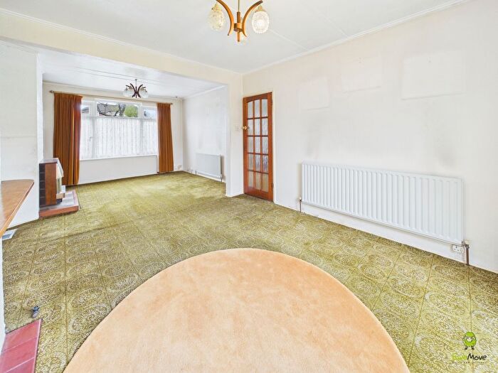 3 Bedroom Terraced House For Sale In Little Heath Road, Bexleyheath, Kent, DA7