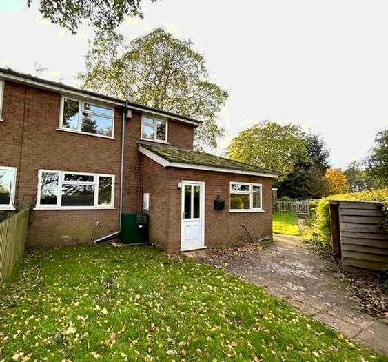 3 Bedroom Property To Rent In Packington Park, Meriden, Coventry, CV7