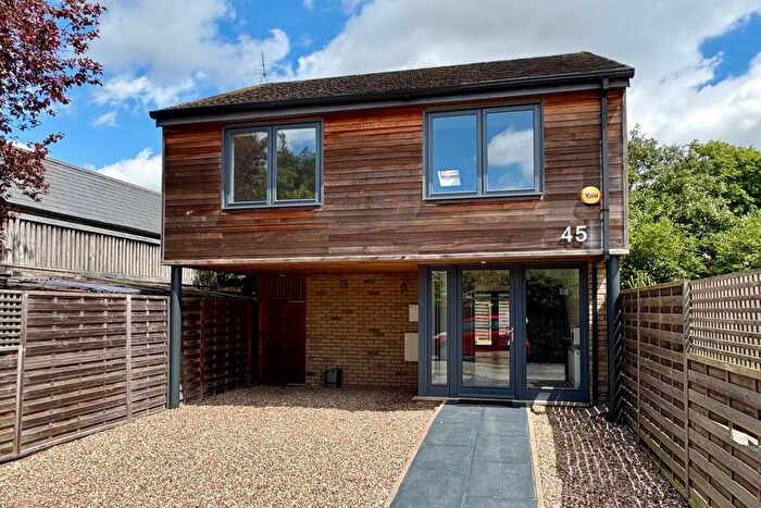 2 Bedroom Detached House For Sale In North Street, Cambridge, CB4