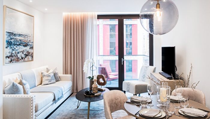 1 Bedroom Flat To Rent In Charles Clowes Walk, London, SW11